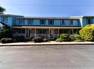 80 Diller Ave APT 15, New Holland, PA 17557