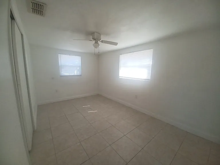 16 S Monroe St — Photo 16
