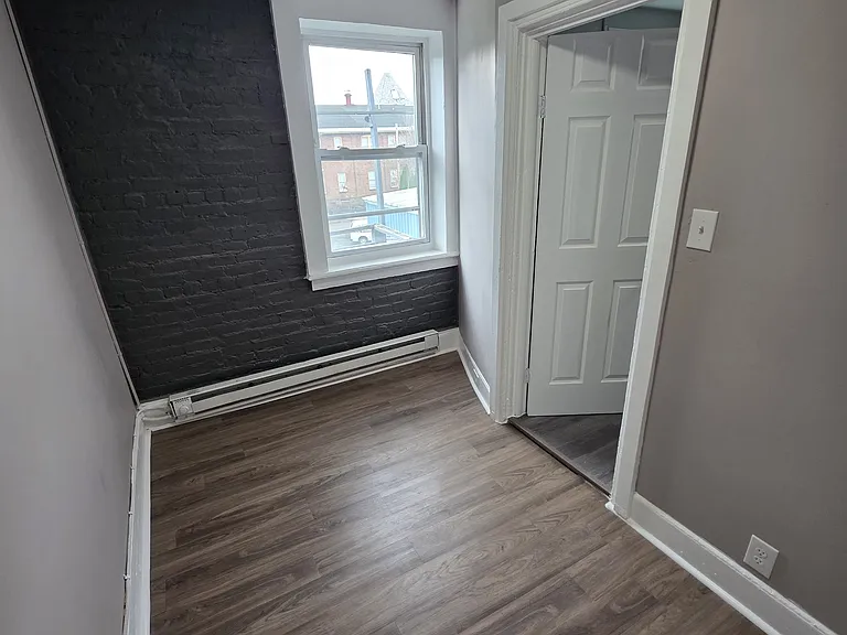 533 Broadway #5 — Photo 8