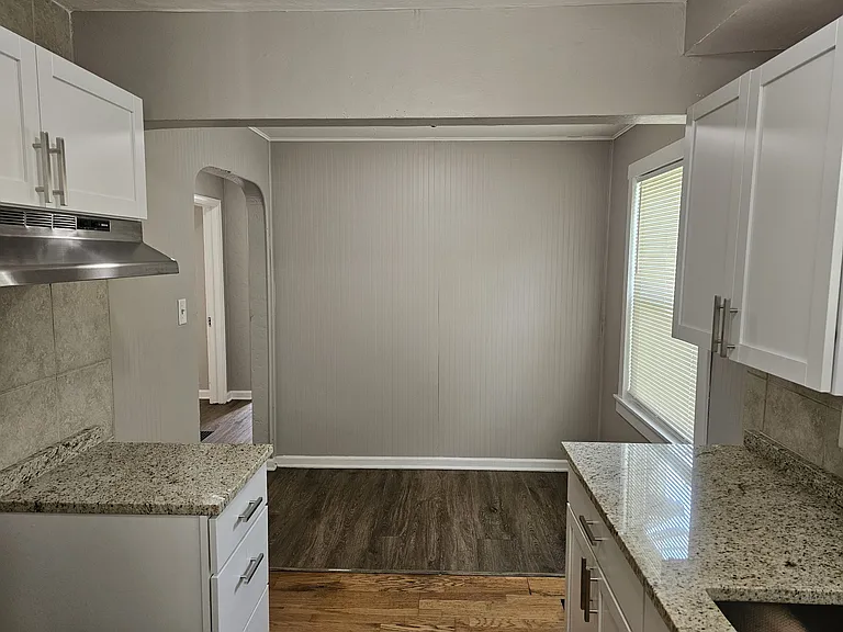 2609 Avalon Pl — Photo 9