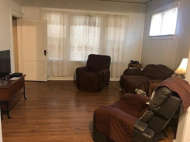 1st image of 3918 Ivy St