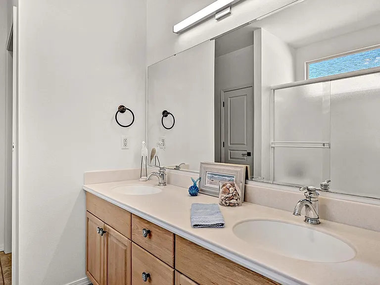 9745 W Sleepy Hollow Ln — Photo 9