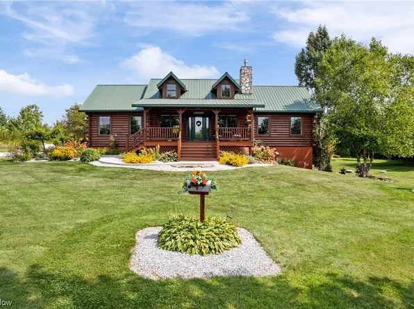 8205 Lake Rd, Seville, OH 44273