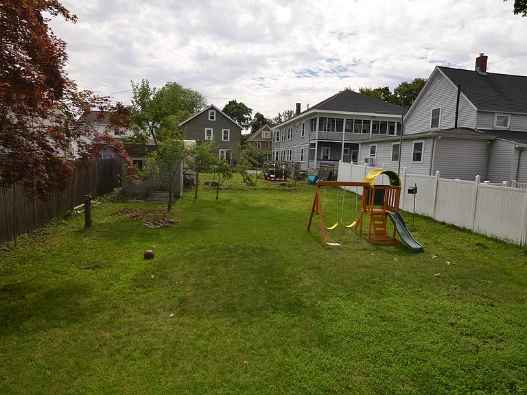 23 Tappan St — Photo 19