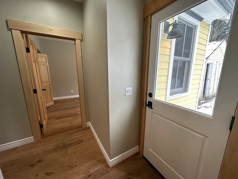 902 Rose St — Photo 24