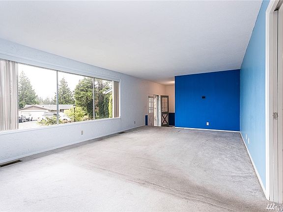 3rd image of 460 La Vista Pl