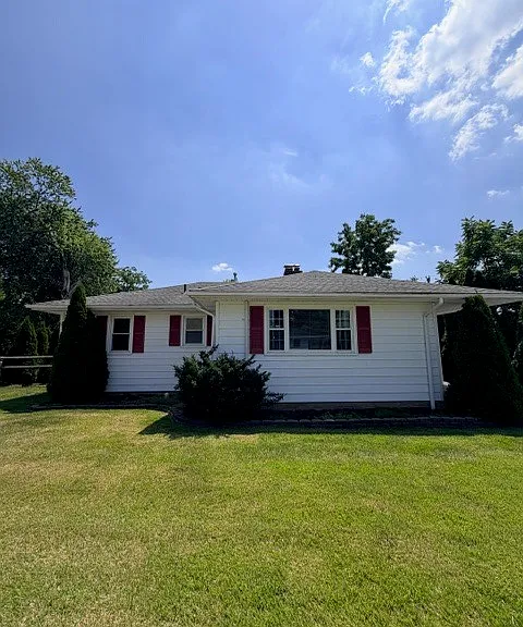 2303 Katherine Ave — Photo 1
