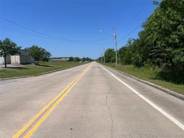 E College Ave, McAlester, OK 74501