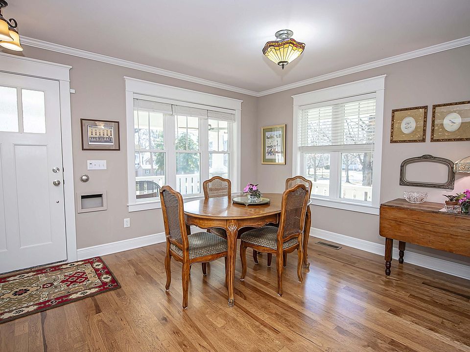 1319 E Monroe Street, Springfield, MO 65804 | Zillow
