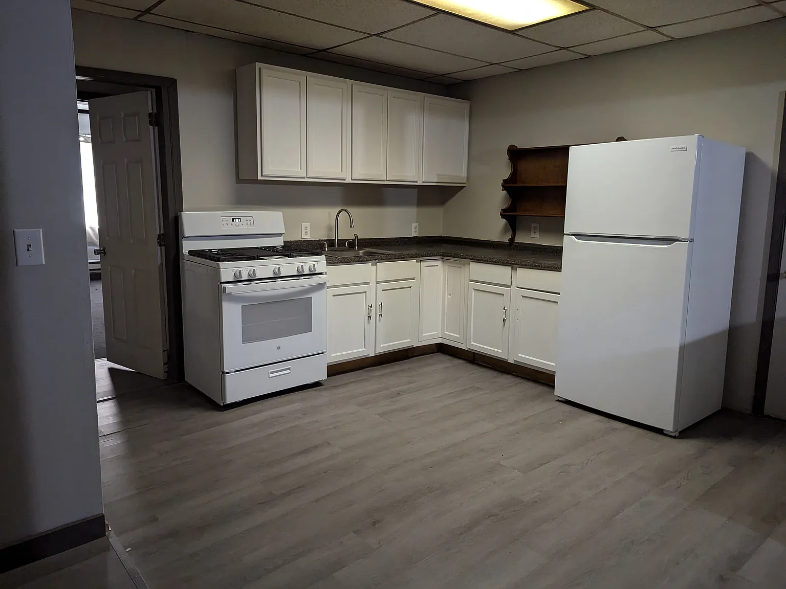 Park Station Apartments — Photo 1