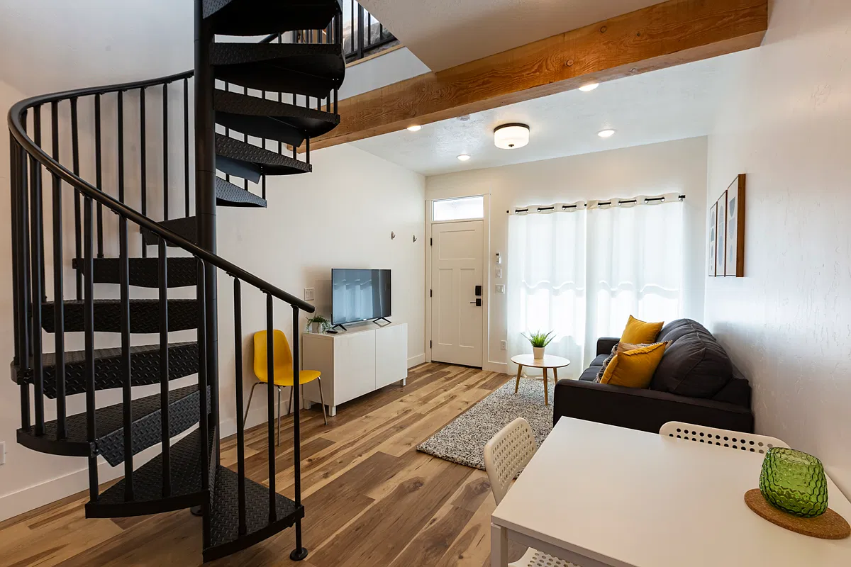 1 bed, 500 sqft, $900 — Photo 2