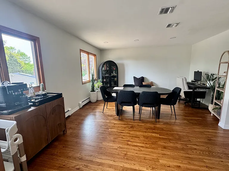 Country Lane Dr — Photo 12