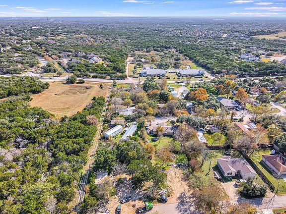 3rd image of 8503 Yaupon Springs Cir