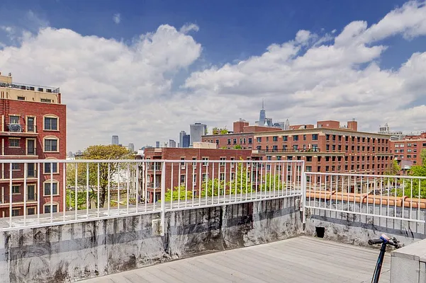 Rented by MNS | media 27