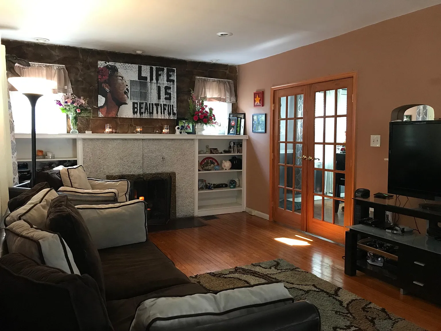 3 bed, 1.5 bath, 1456 sqft, $2,750 — Photo 3