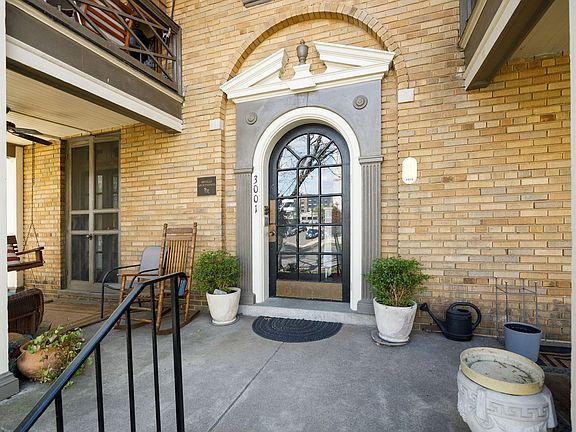 5th image of 3001 W Grace St APT 6