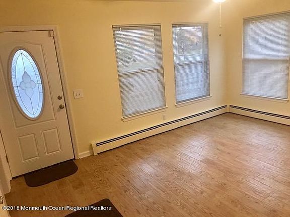 2nd image of 158 Orlando Blvd