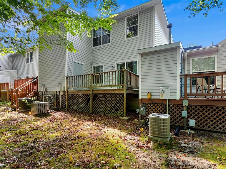 5403 Sasha Ct — Photo 31