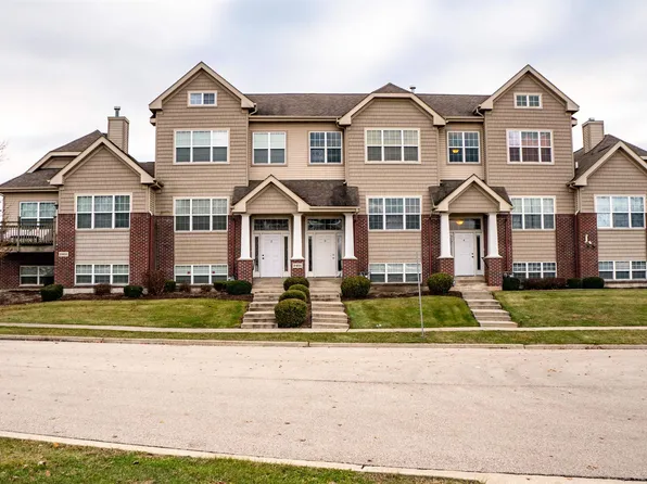 2429 River Oaks Ln Unit 2, Rockford, IL 61102