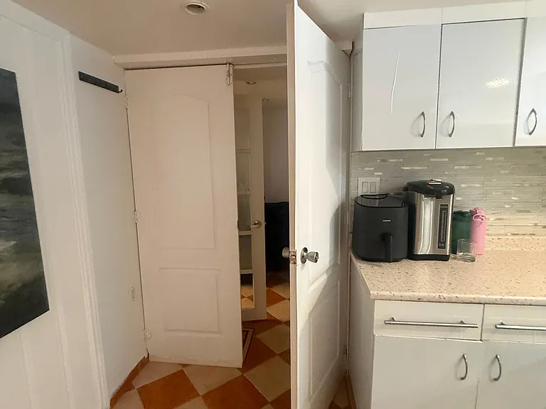 29 Glamis Ave #LOWER — Photo 9
