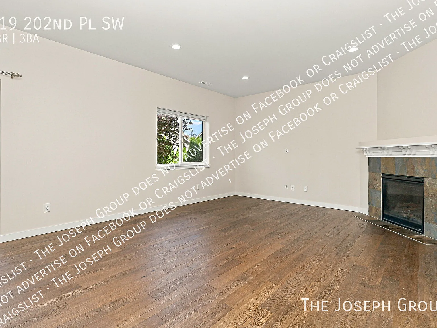 Bright & Beautiful Lynnwood 3 Bedroom Home — Photo 2