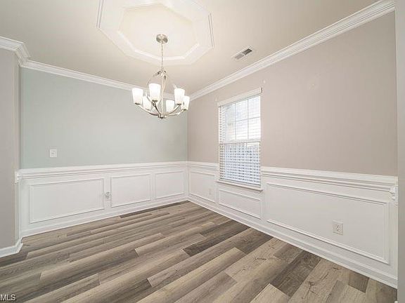 5th image of 1552 Weatherend Dr