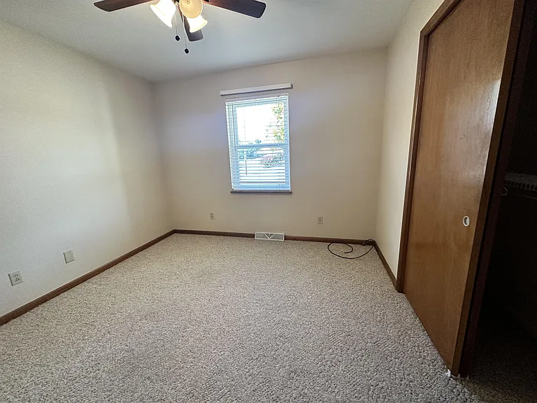 1760 Scenic Dr — Photo 8