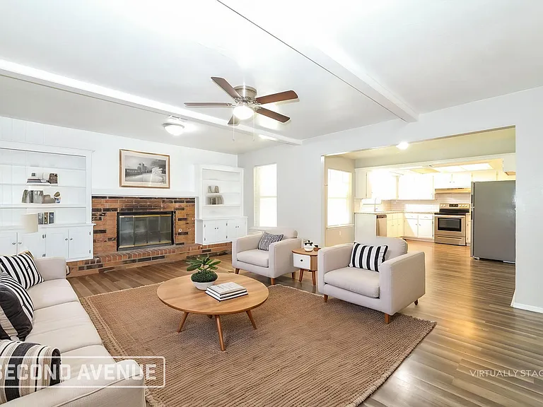 1417 Edinburg Dr — Photo 2
