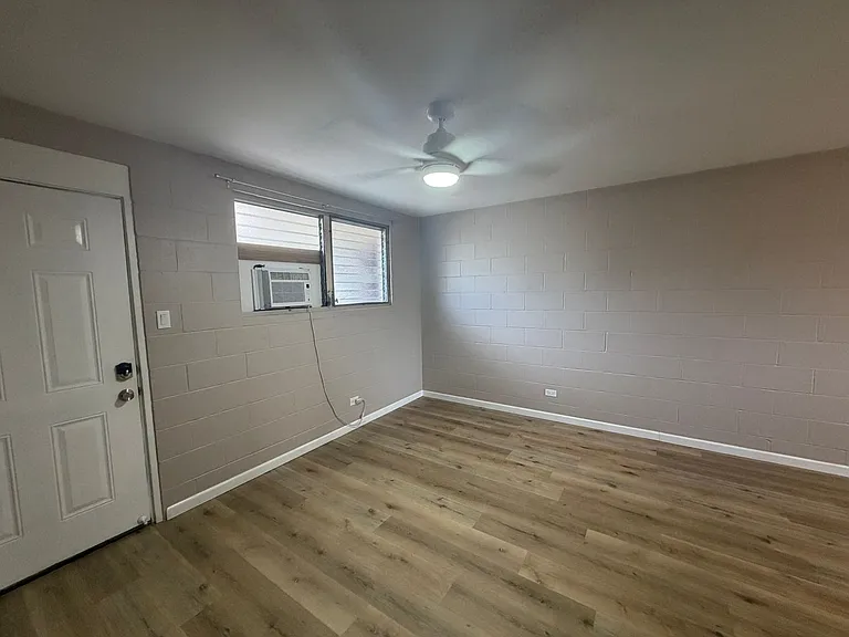 1455 Lusitana St — Photo 2