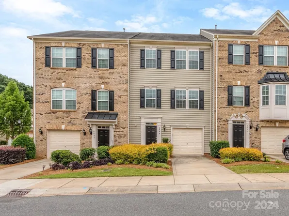 6448 Silver Star Ln, Charlotte, NC 28210