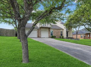 219 April Waters Dr W, Montgomery, TX 77356