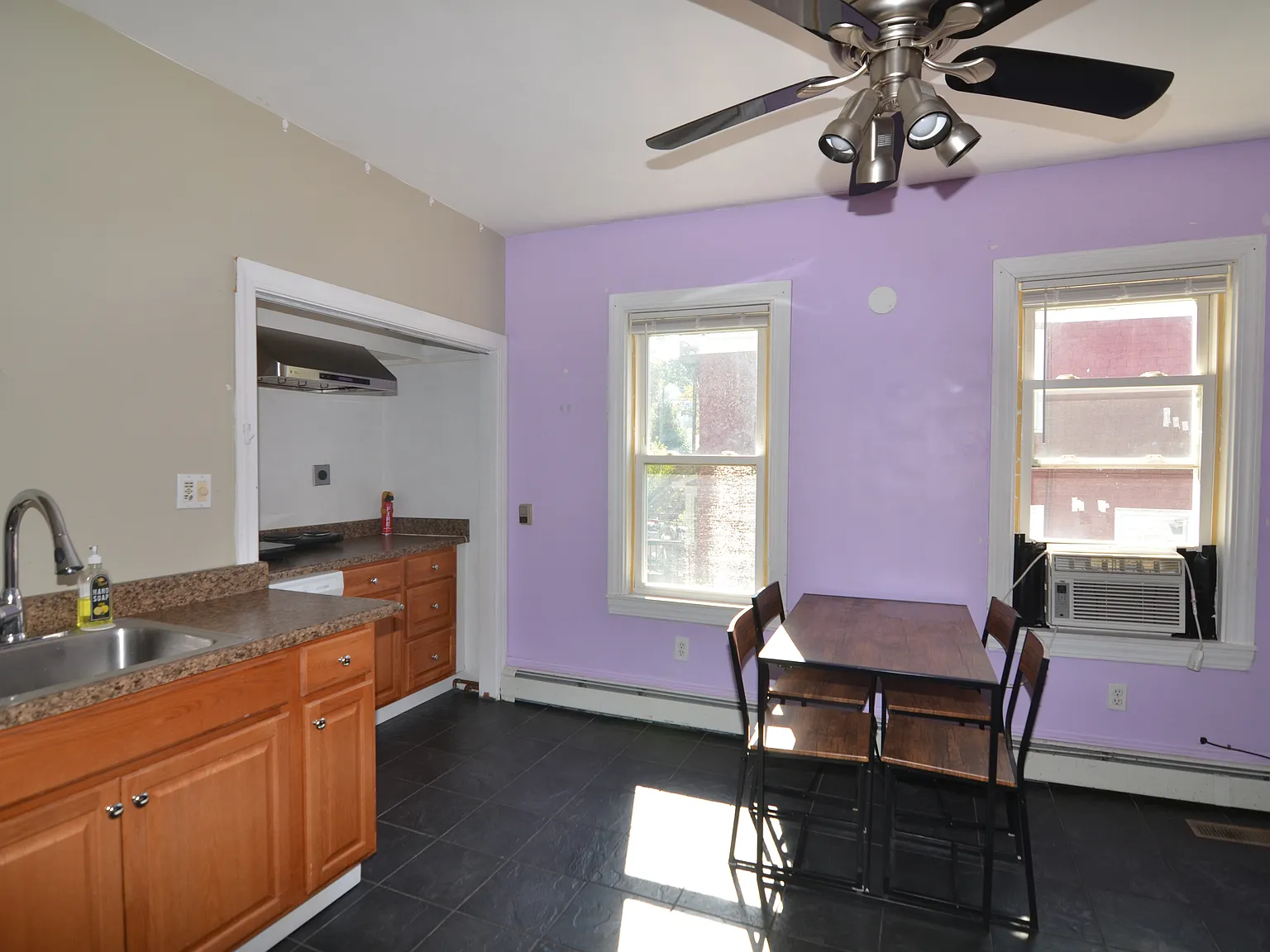 2 bed, 1000 sqft, $2,000 — Photo 2