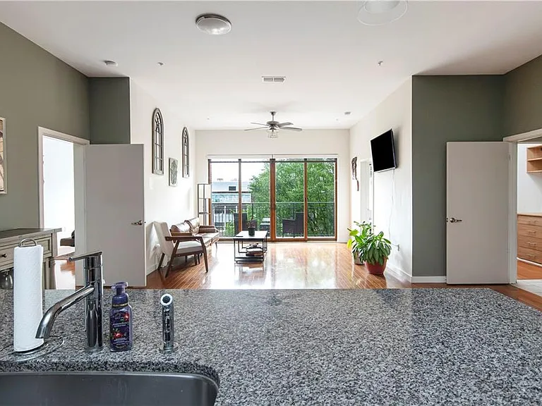 333 Nelson St SW #337 — Photo 2