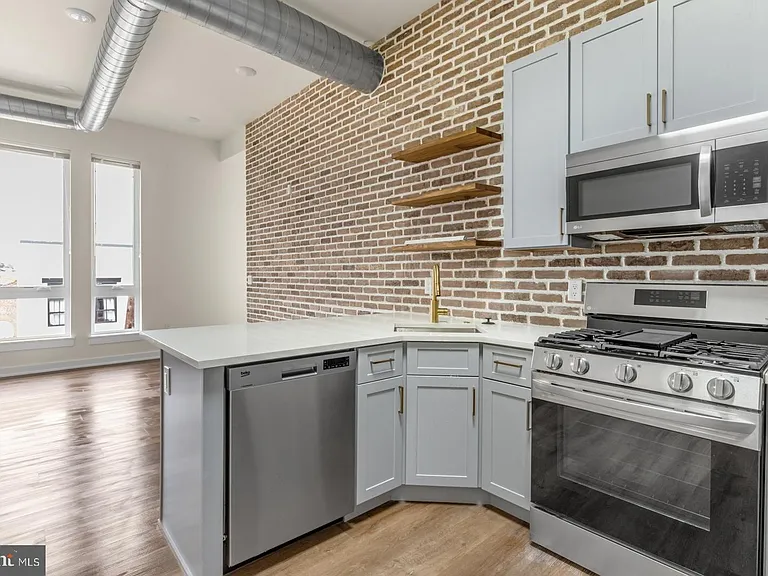 2401 Frankford Ave #4B — Photo 4