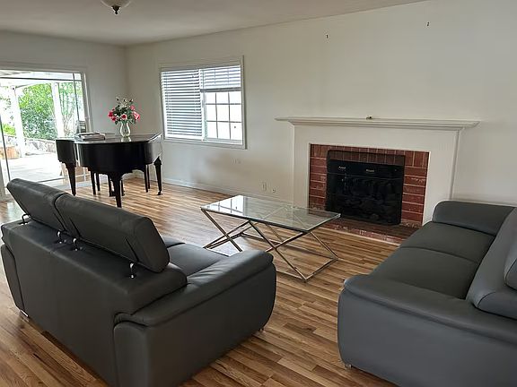 5th image of 1661 Garland Ave #C