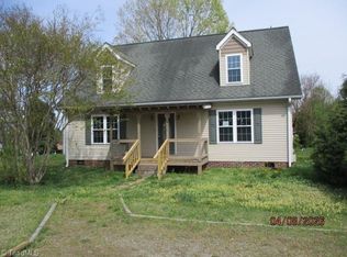 3011 View Crest Dr, Jonesville, NC