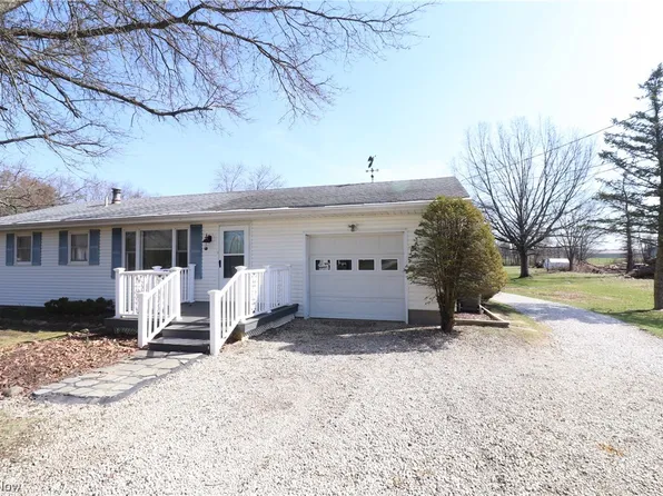 7879 Beach Rd, Wadsworth, OH 44281