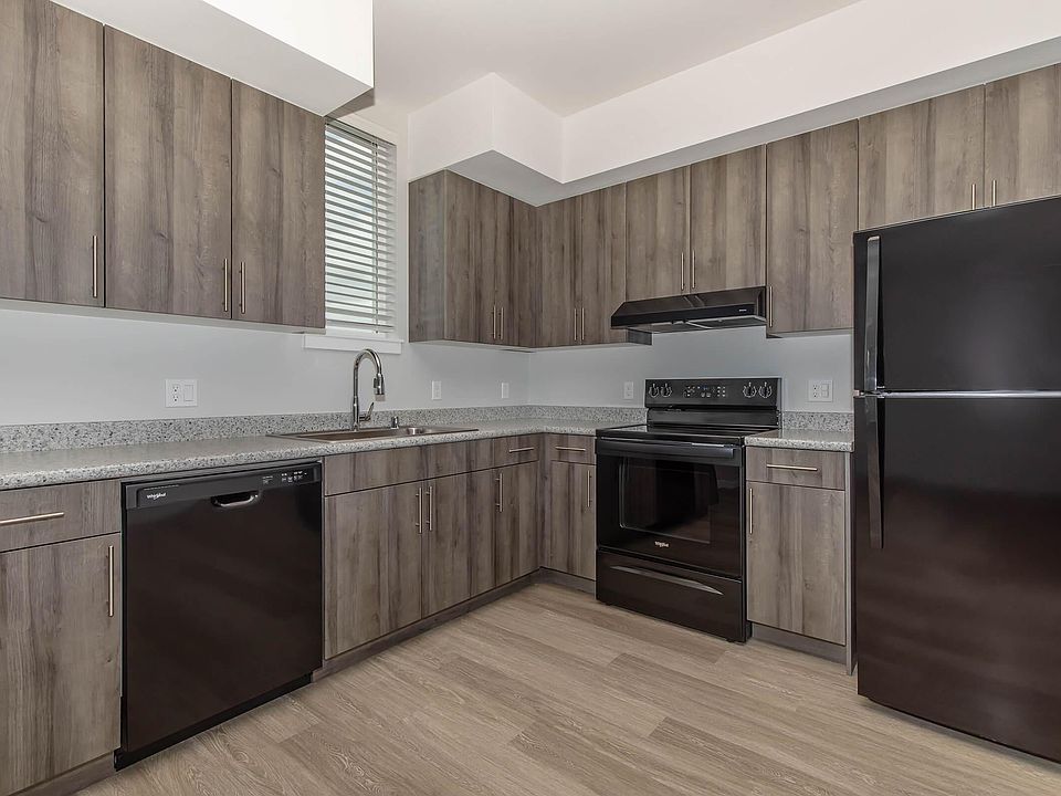 1st image of 12410 NE Totem Lake Way #512