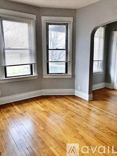 1st image of 27 E Willis St #642