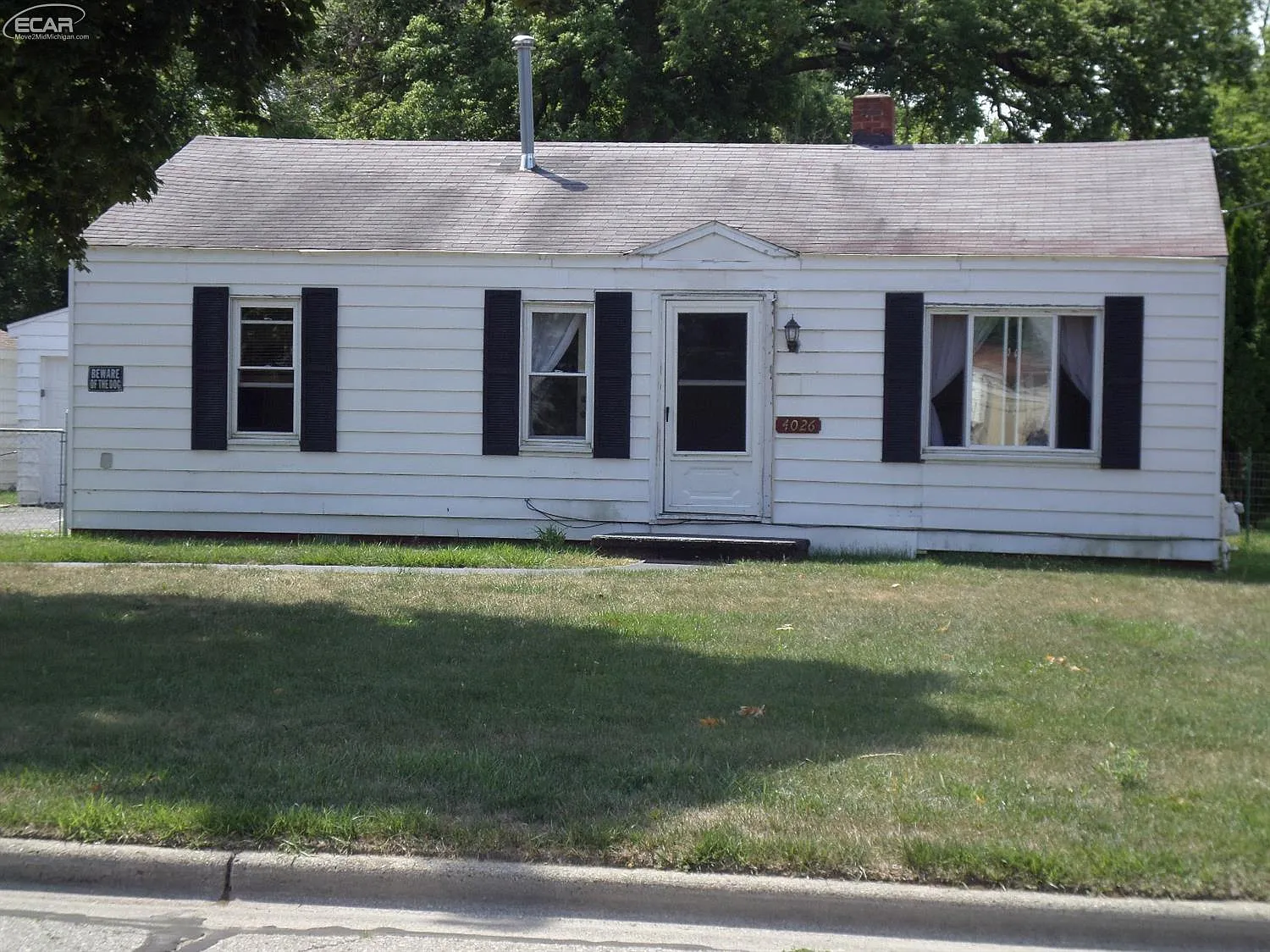 4026 Woodrow Ave photo 1