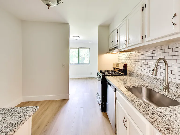 6027 Majors Ln #3 — Photo 3