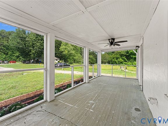 5th image of 23234 Pine Grove Pl