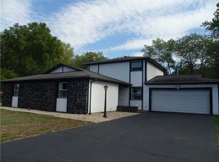 115 W Southwest Ct, Shelbyville, IN 46176