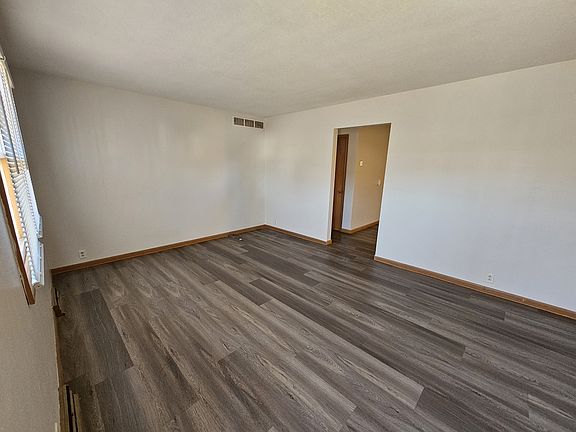 4th image of 3329 Avenue G APT B