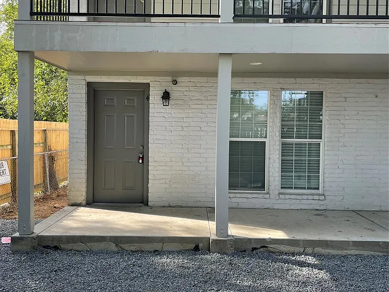 6414 Sloan St #7 — Photo 15