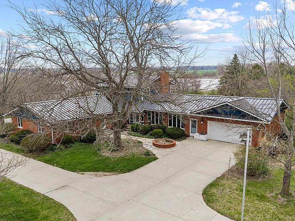 3rd image of 20216 Muckshaw Rd