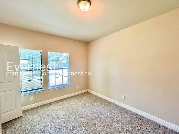 3502 Edgewood St — Photo 14