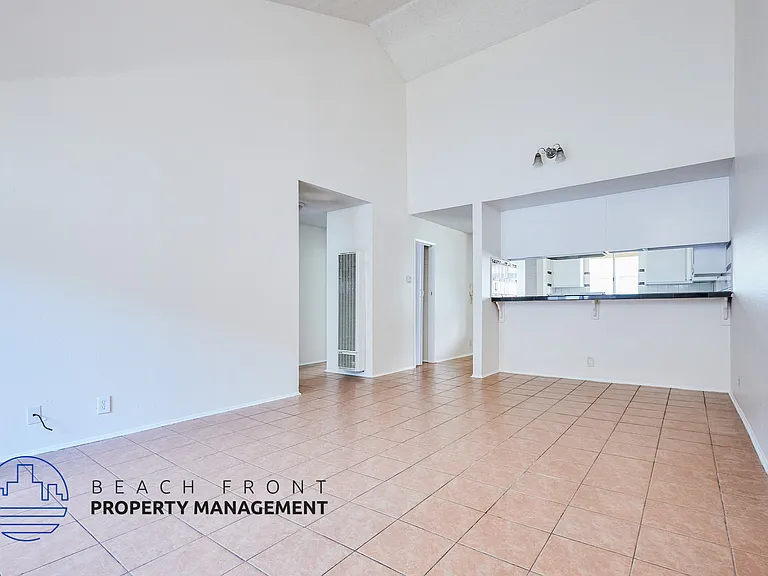 744 Rose Ave. — Photo 16