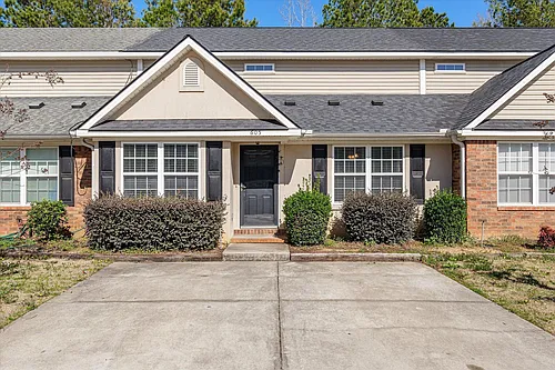 605 Goodale Ln Photo 1