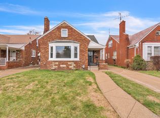 8285 Cheyenne St, Detroit, MI 48228